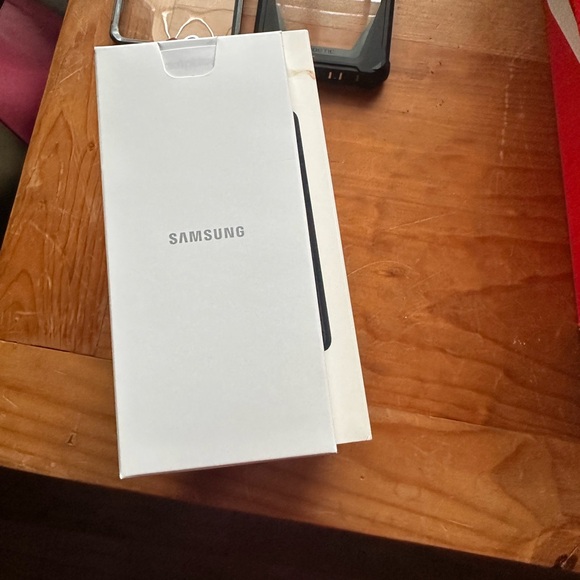 New never been activated Samsung Galaxy AO2s cell phone. Ever used